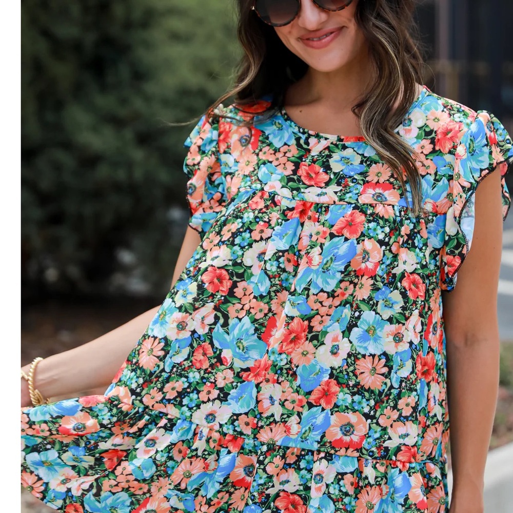 Floral Ruffle Sleeve Blouse